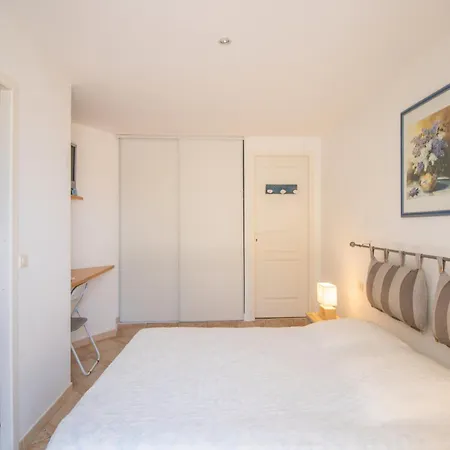 T4 Marine Sant'ambroggio Apartamento